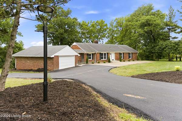 1.69 Acres of Land with Home for Sale in Louisville, Kentucky