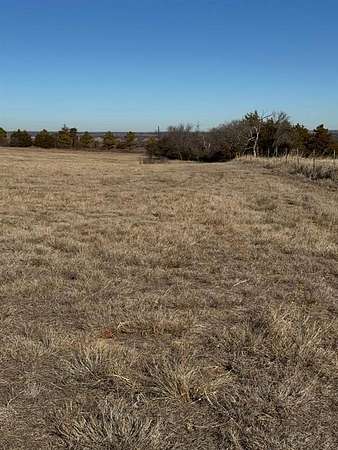 13.9 Acres of Land for Sale in Cashion, Oklahoma