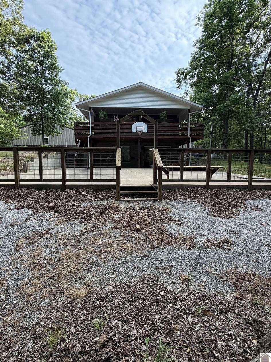 5 Acres of Land with Home for Sale in Benton, Kentucky