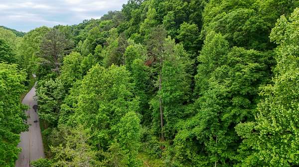 9.5 Acres of Land for Sale in Somerset, Kentucky