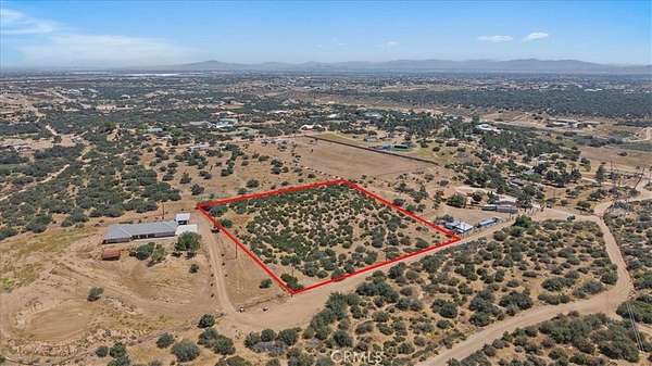 2.26 Acres of Land for Sale in Oak Hills, California