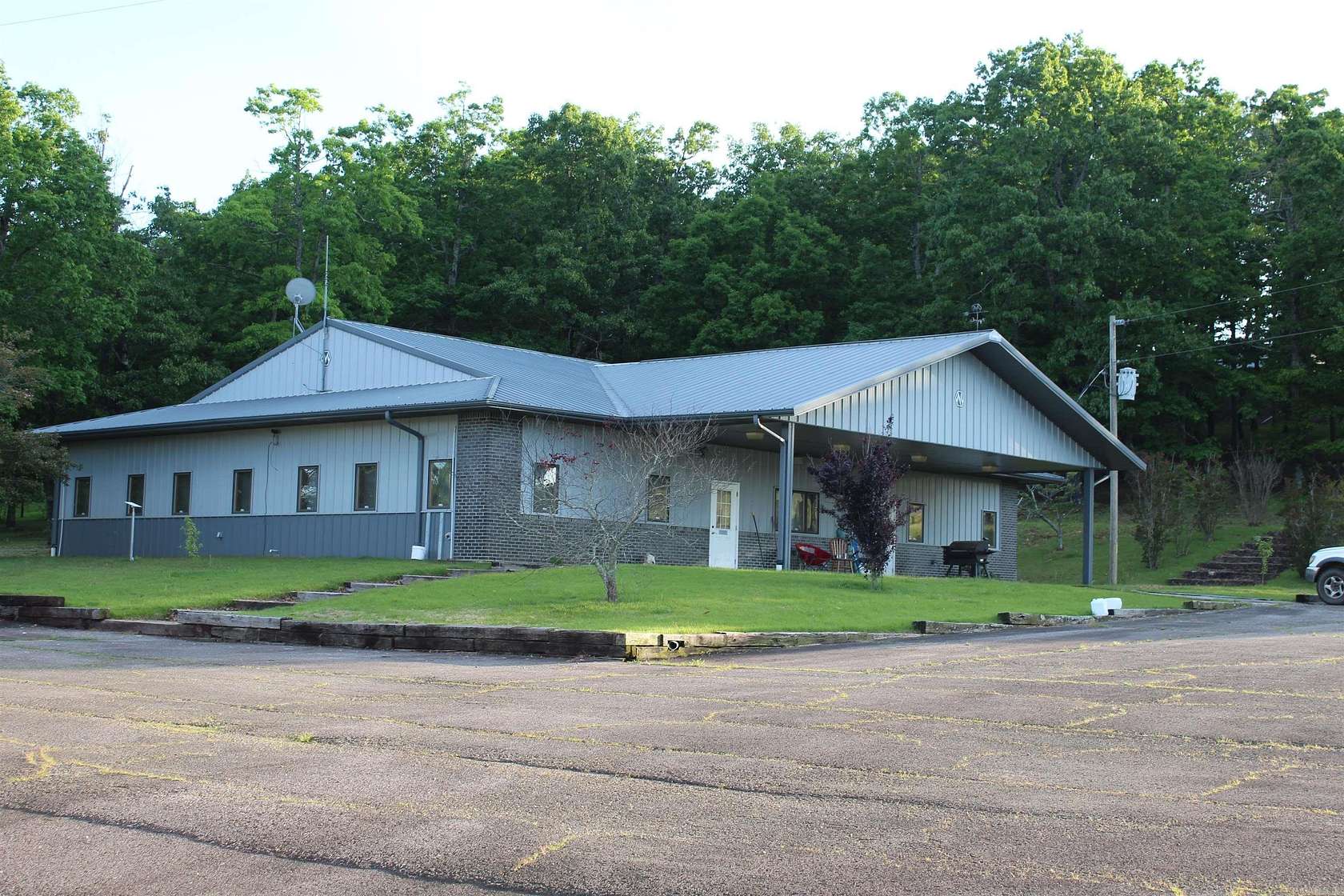 8.84 Acres of Improved Residential Land for Sale in Tilly, Arkansas