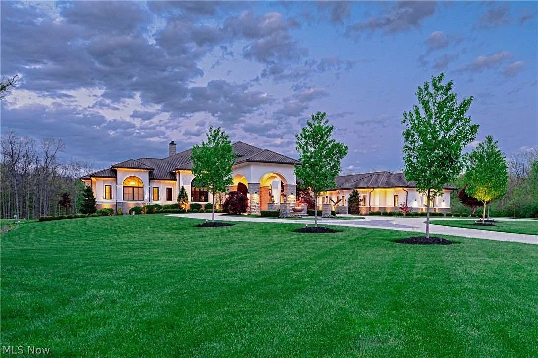 4.6 Acres of Land with Home for Sale in Hinckley, Ohio