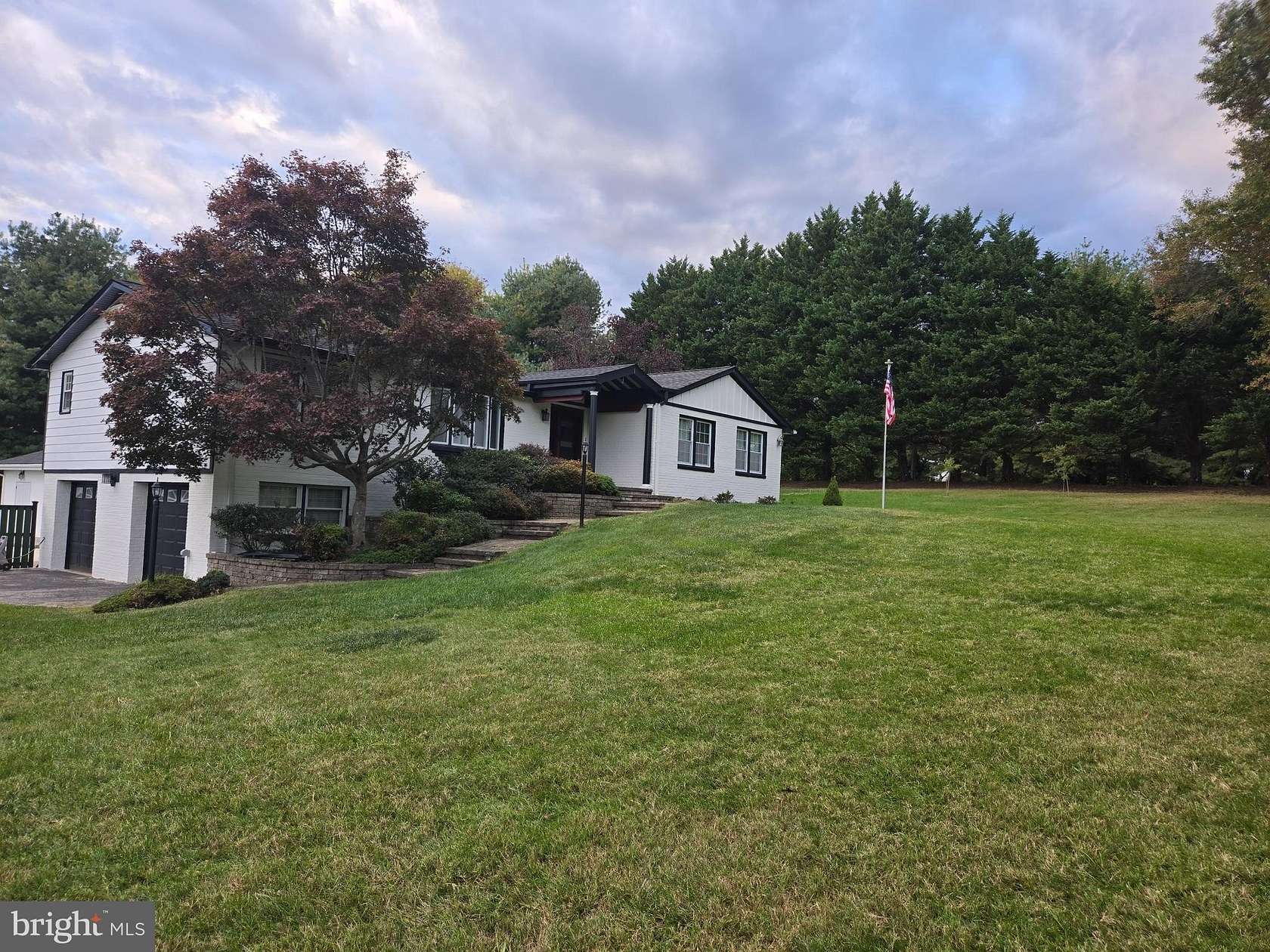 2 Acres of Land with Home for Lease in Davidsonville, Maryland