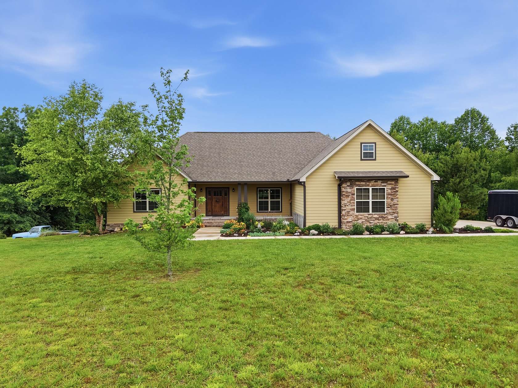6.36 Acres of Land with Home for Sale in Silver Point, Tennessee