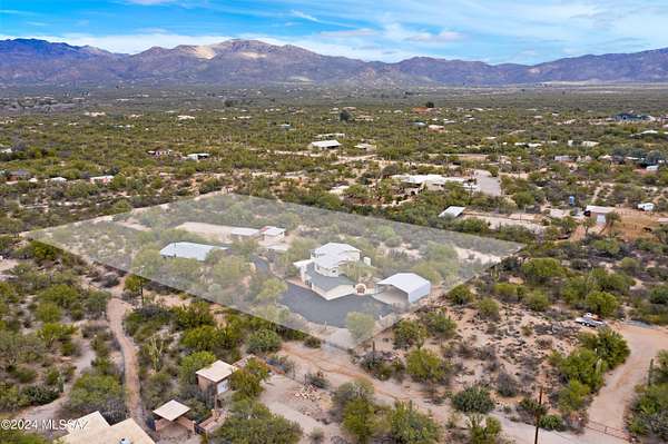 3.34 Acres of Improved Residential Land for Sale in Tucson, Arizona