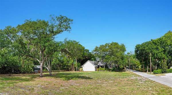 0.37 Acres of Residential Land for Sale in Sarasota, Florida