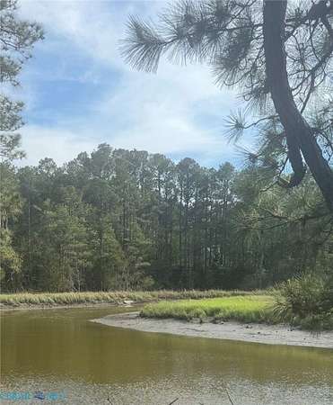 26 Acres of Recreational Land with Home for Sale in Gloucester, Virginia