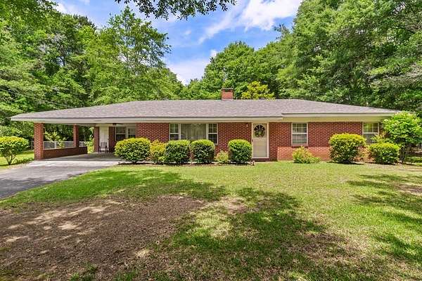 2 Acres of Land with Home for Sale in Ellisville, Mississippi