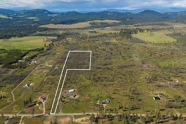 12 Acres of Recreational & Residential Land for Sale in Elk, Washington