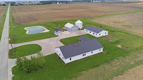 2.15 Acres of Land with Home for Sale in Rockford, Ohio