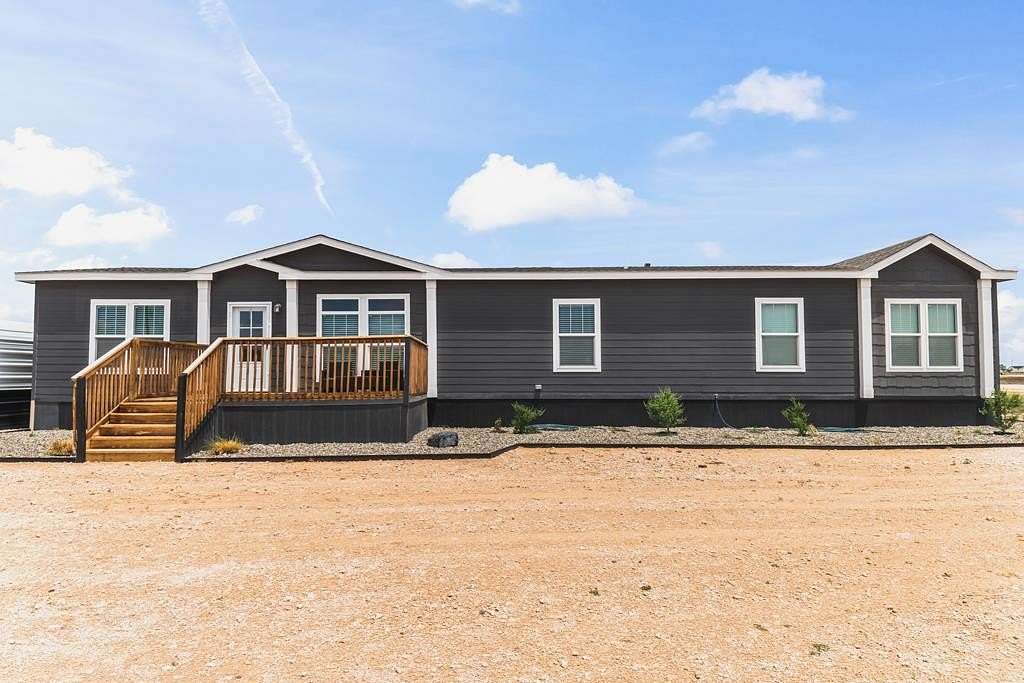 2.3 Acres of Land with Home for Sale in Seminole, Texas