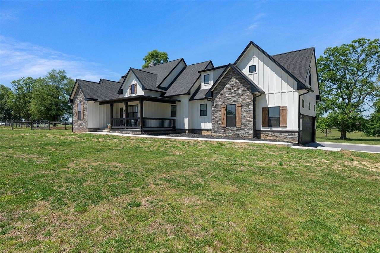 3.34 Acres of Land with Home for Sale in Alvaton, Kentucky