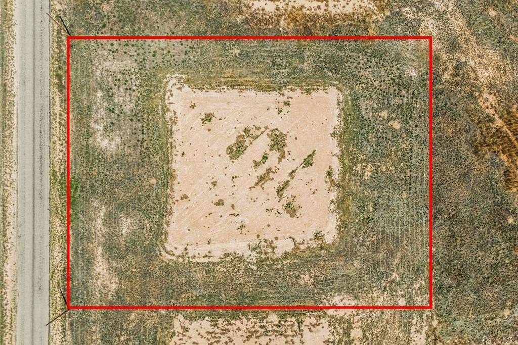 1.2 Acres of Residential Land for Sale in Seminole, Texas