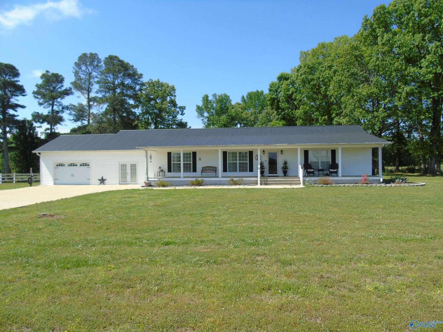 2.5 Acres of Land with Home for Sale in Henagar, Alabama