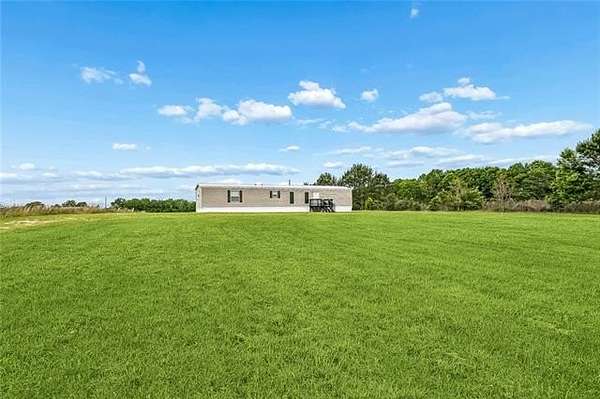 2.5 Acres of Land with Home for Sale in Franklinton, Louisiana