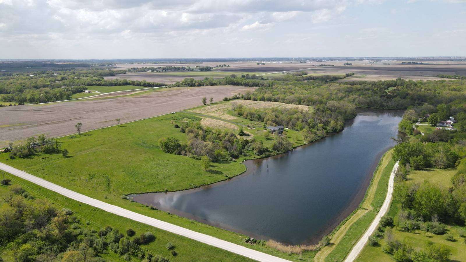 70.7 Acres of Land for Auction in Washington, Iowa