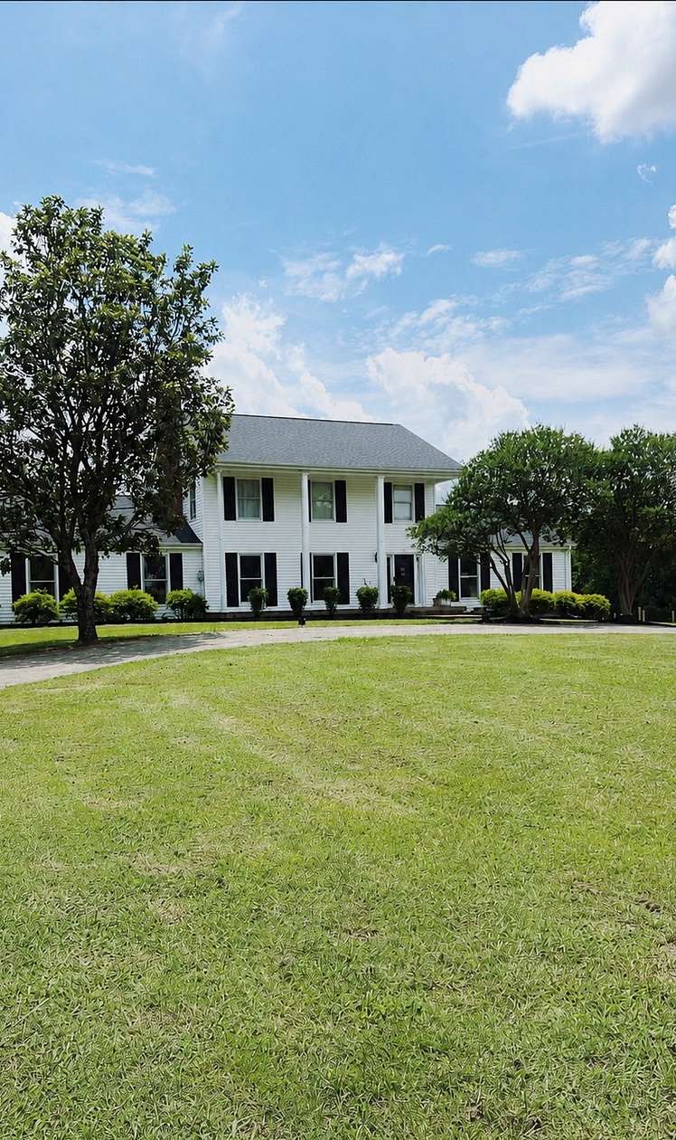 1.8 Acres of Land with Home for Sale in Mount Juliet, Tennessee