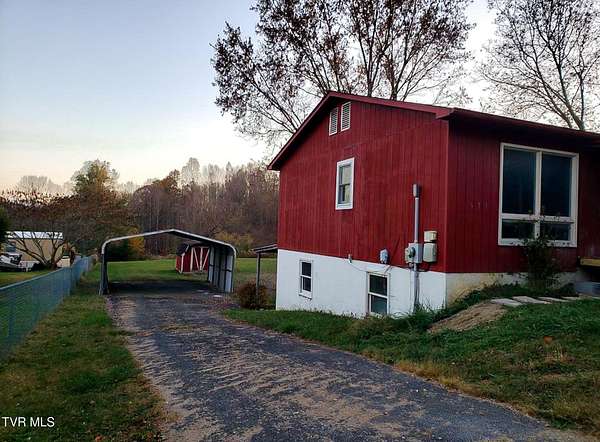 1.8 Acres of Land with Home for Lease in Bristol, Tennessee