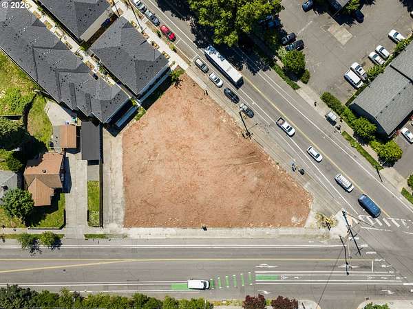0.16 Acres of Commercial Land for Sale in Portland, Oregon