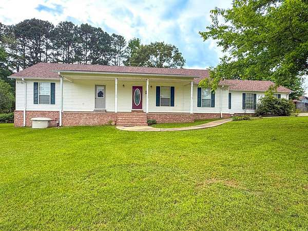 25.4 Acres of Recreational Land with Home for Sale in Bismarck, Arkansas