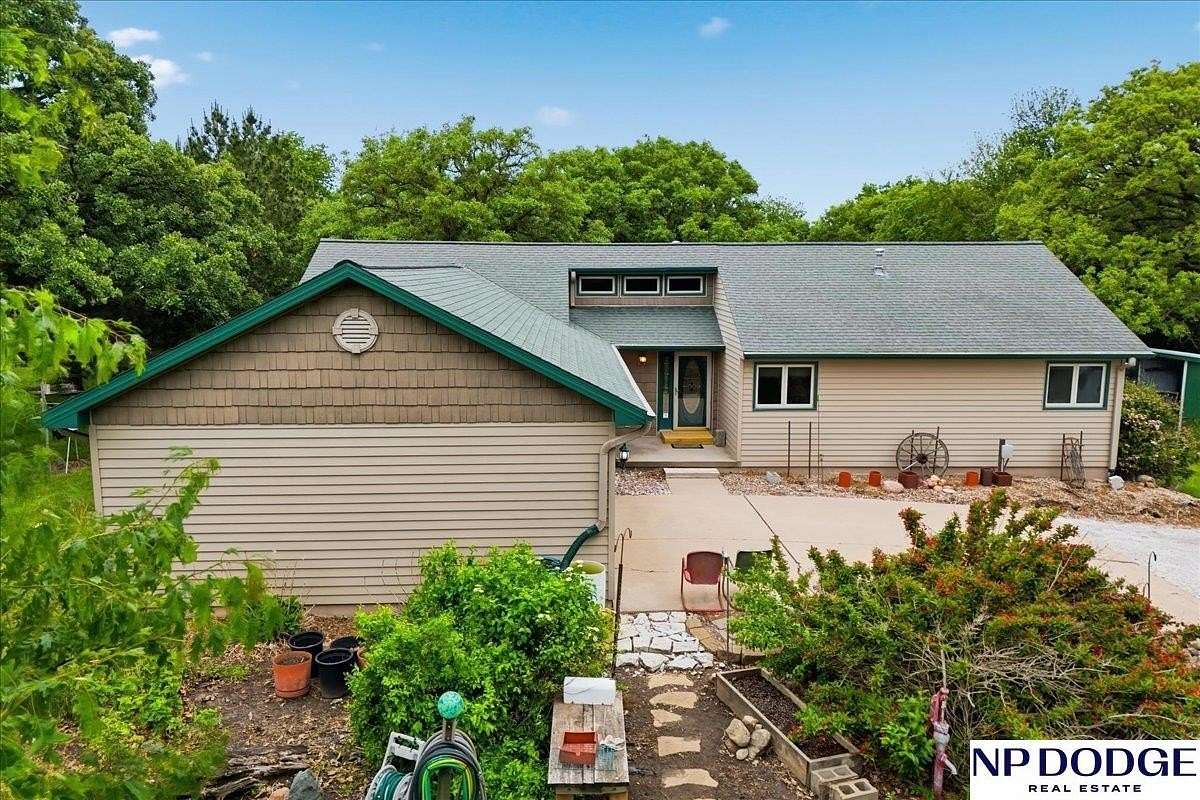 3 Acres of Land with Home for Sale in Glenwood, Iowa