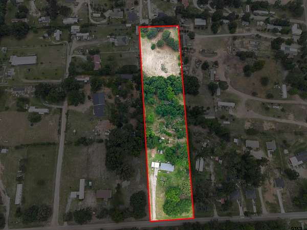 4.39 Acres of Land with Home for Sale in Tyler, Texas