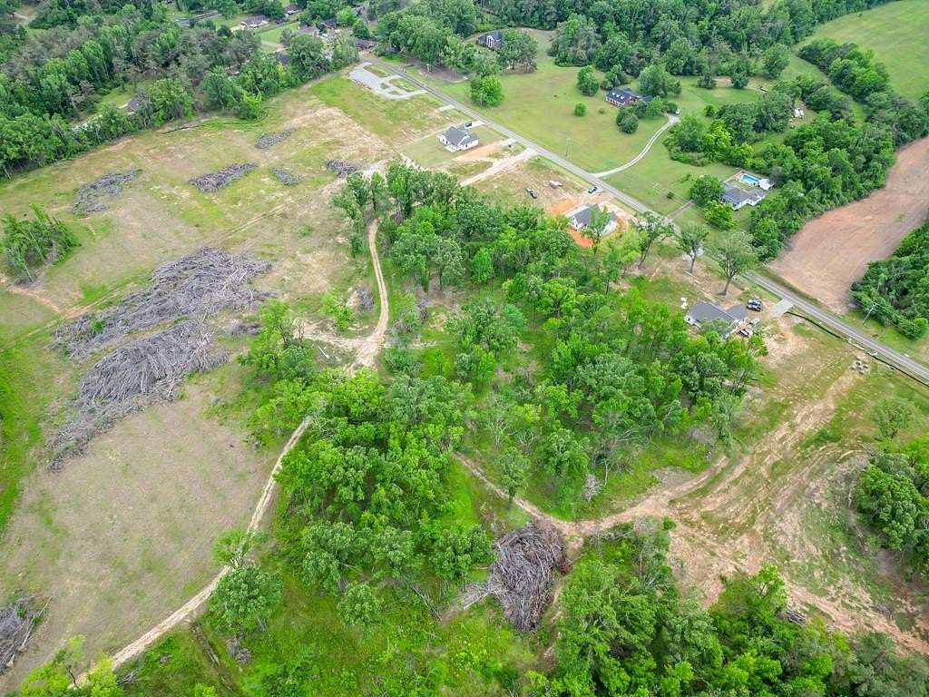 1.73 Acres of Residential Land for Sale in New Albany, Mississippi
