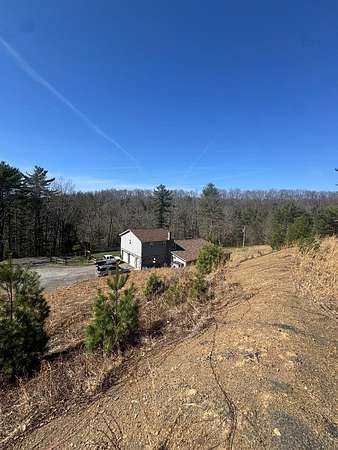 4.17 Acres of Land with Home for Lease in White Oak, West Virginia