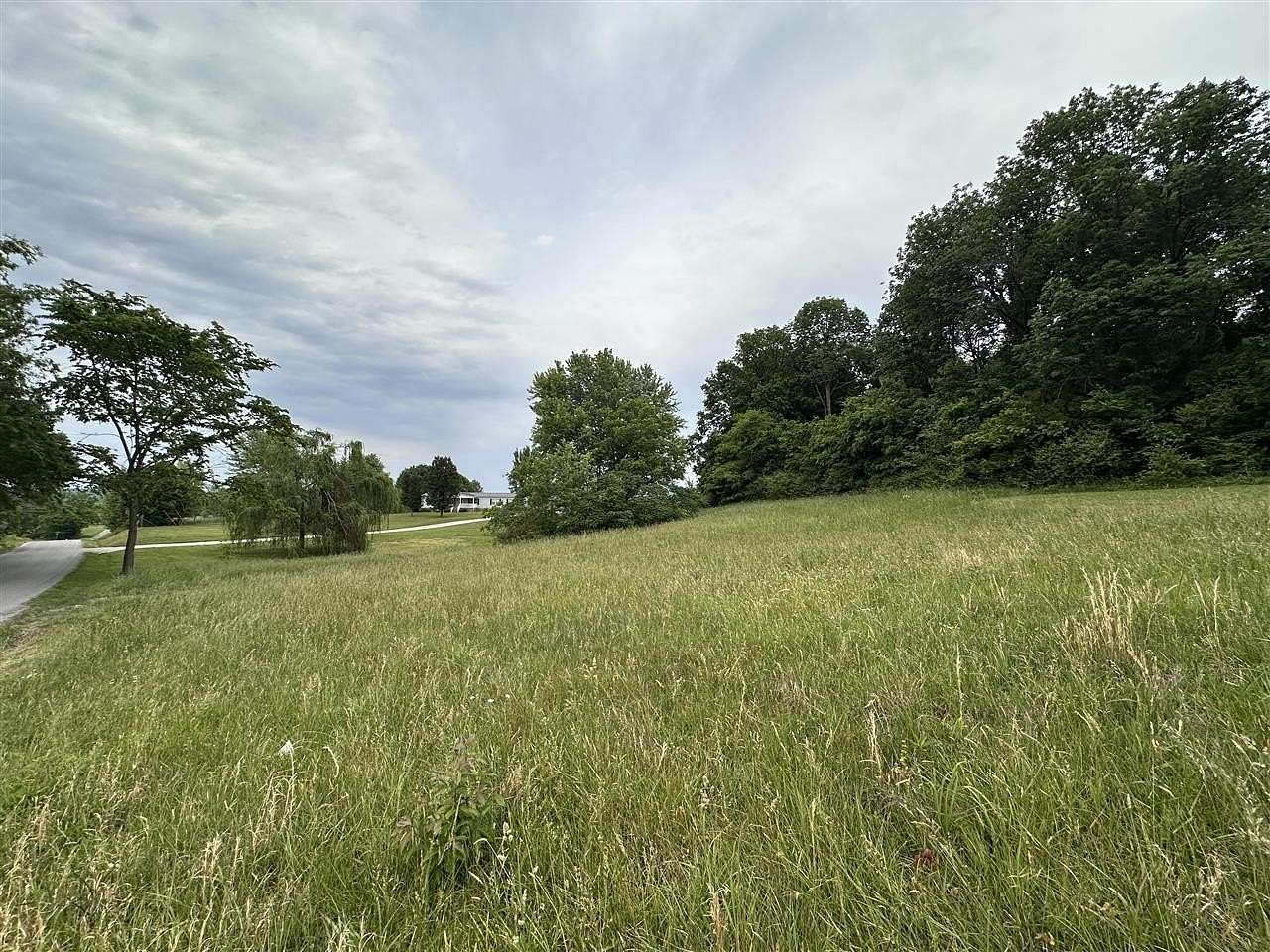 2.15 Acres of Residential Land for Sale in Bowling Green, Kentucky