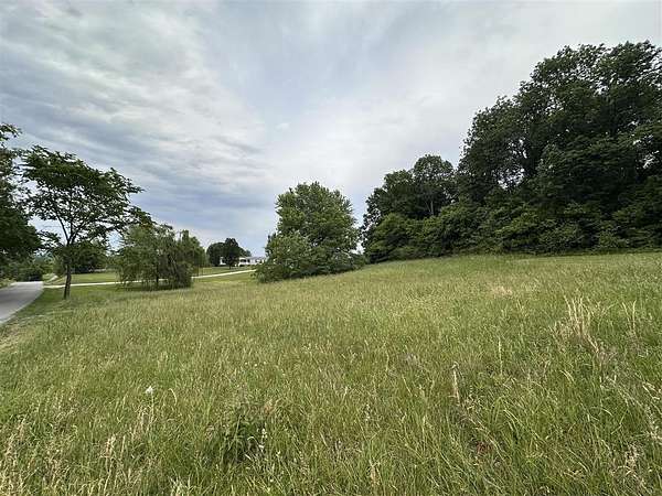2.15 Acres of Residential Land for Sale in Bowling Green, Kentucky