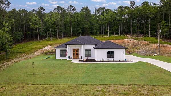 1.8 Acres of Land with Home for Sale in Little Rock, Arkansas