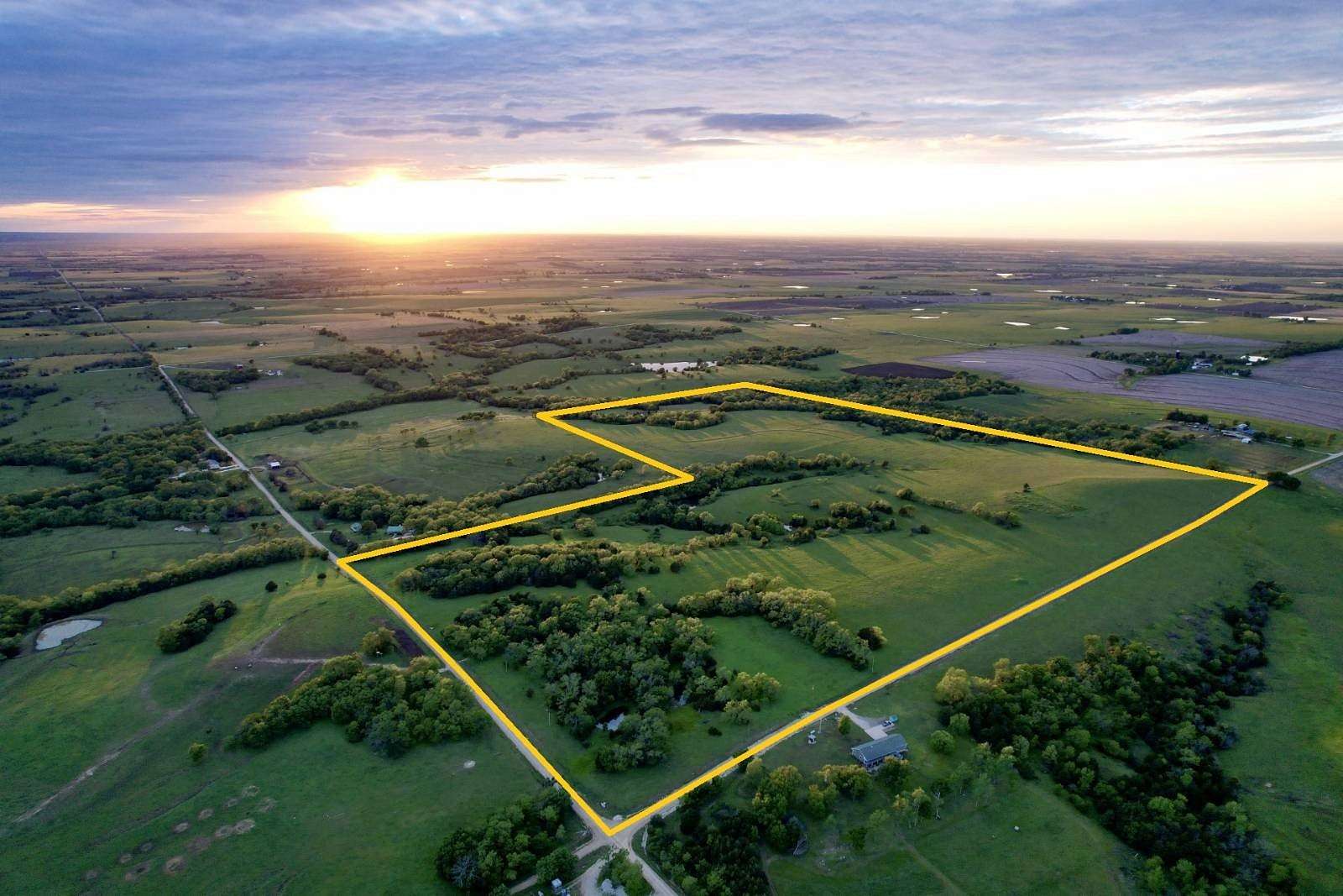 120 Acres of Land for Auction in Hartford, Kansas