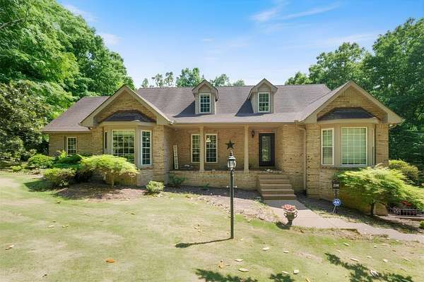 2 Acres of Land with Home for Sale in Dickson, Tennessee