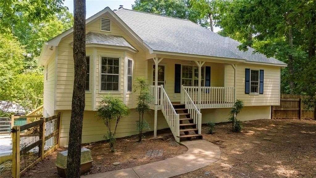 2.37 Acres of Land with Home for Sale in White City, Georgia