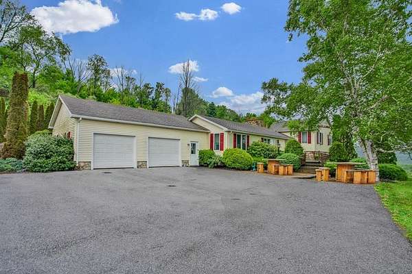 16.6 Acres of Land with Home for Sale in Mansfield, Pennsylvania