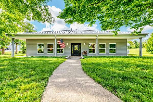 14.9 Acres of Land with Home for Sale in Franklin, Kentucky