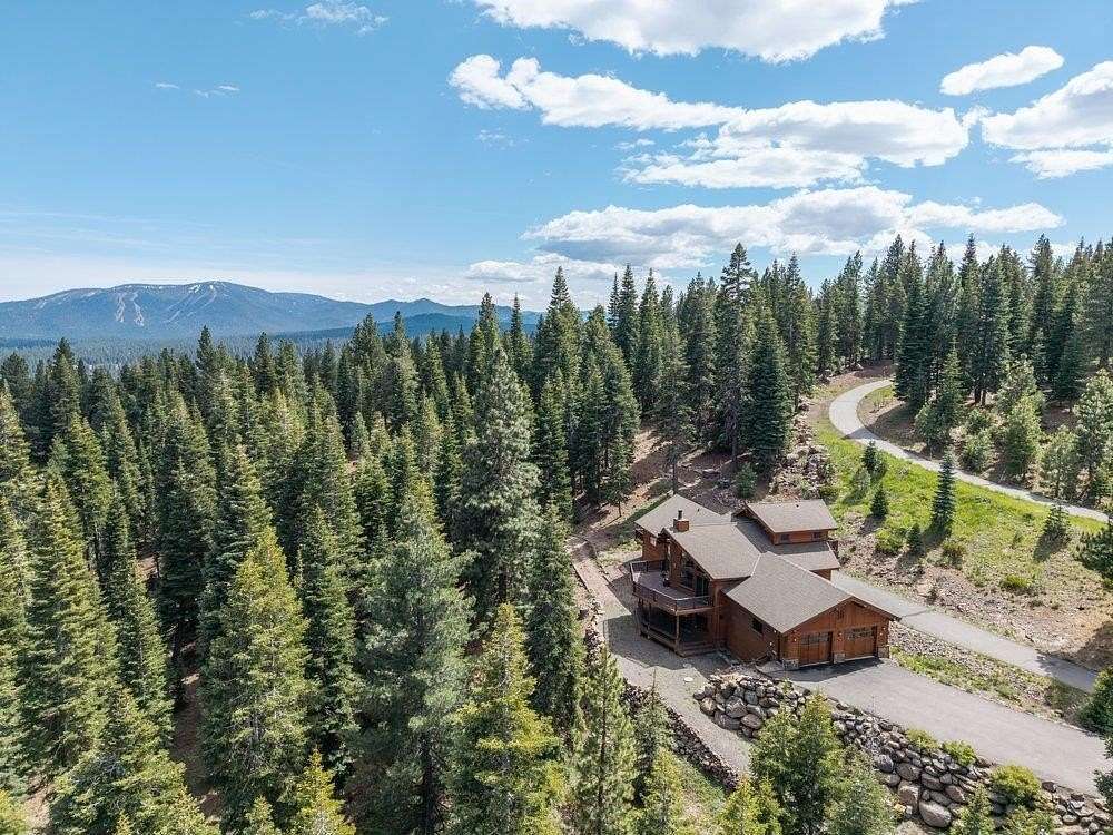 7.54 Acres of Land with Home for Sale in Truckee, California