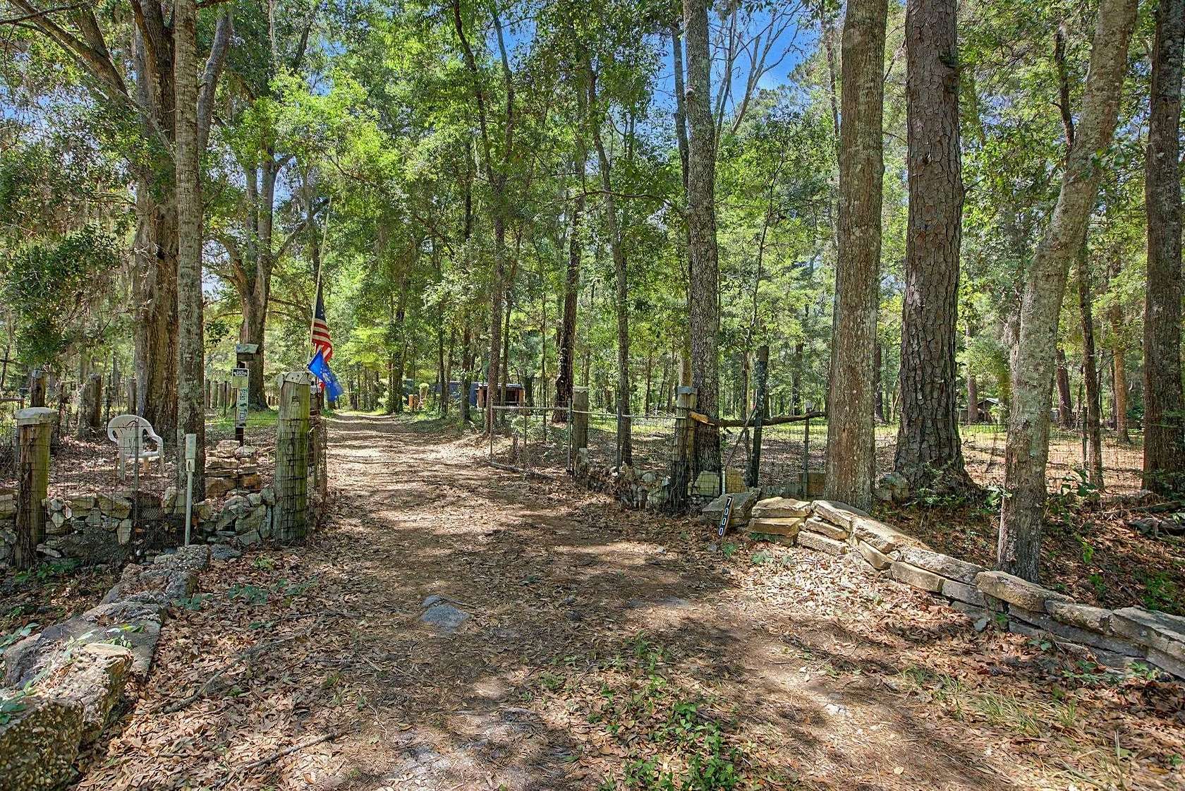 11 Acres of Land with Home for Sale in Tallahassee, Florida