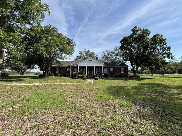 6.9 Acres of Improved Mixed-Use Land for Sale in Lee, Florida