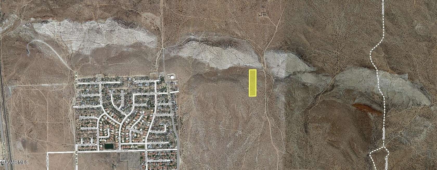 2.5 Acres of Land for Sale in Rosamond, California