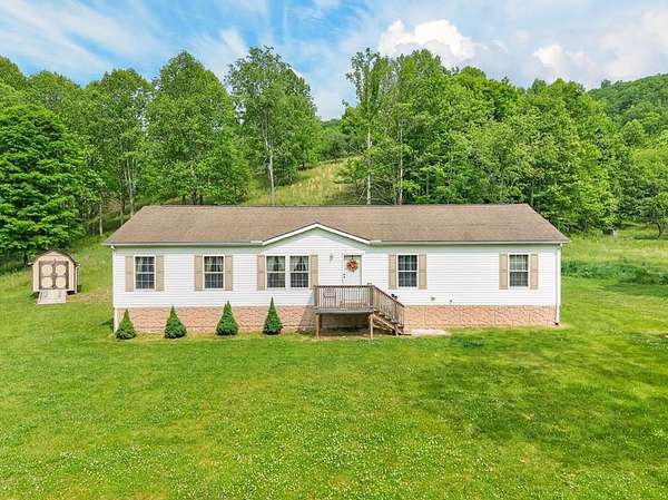 15.6 Acres of Land with Home for Sale in Ceres, Virginia