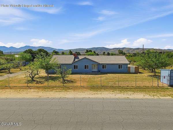 2.24 Acres of Land with Home for Sale in Littlerock, California
