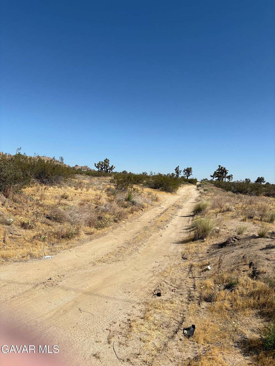 10.5 Acres of Recreational Land for Sale in Palmdale, California