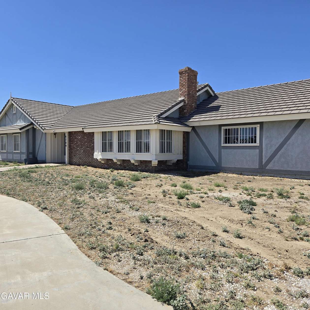 2.25 Acres of Land with Home for Sale in Rosamond, California