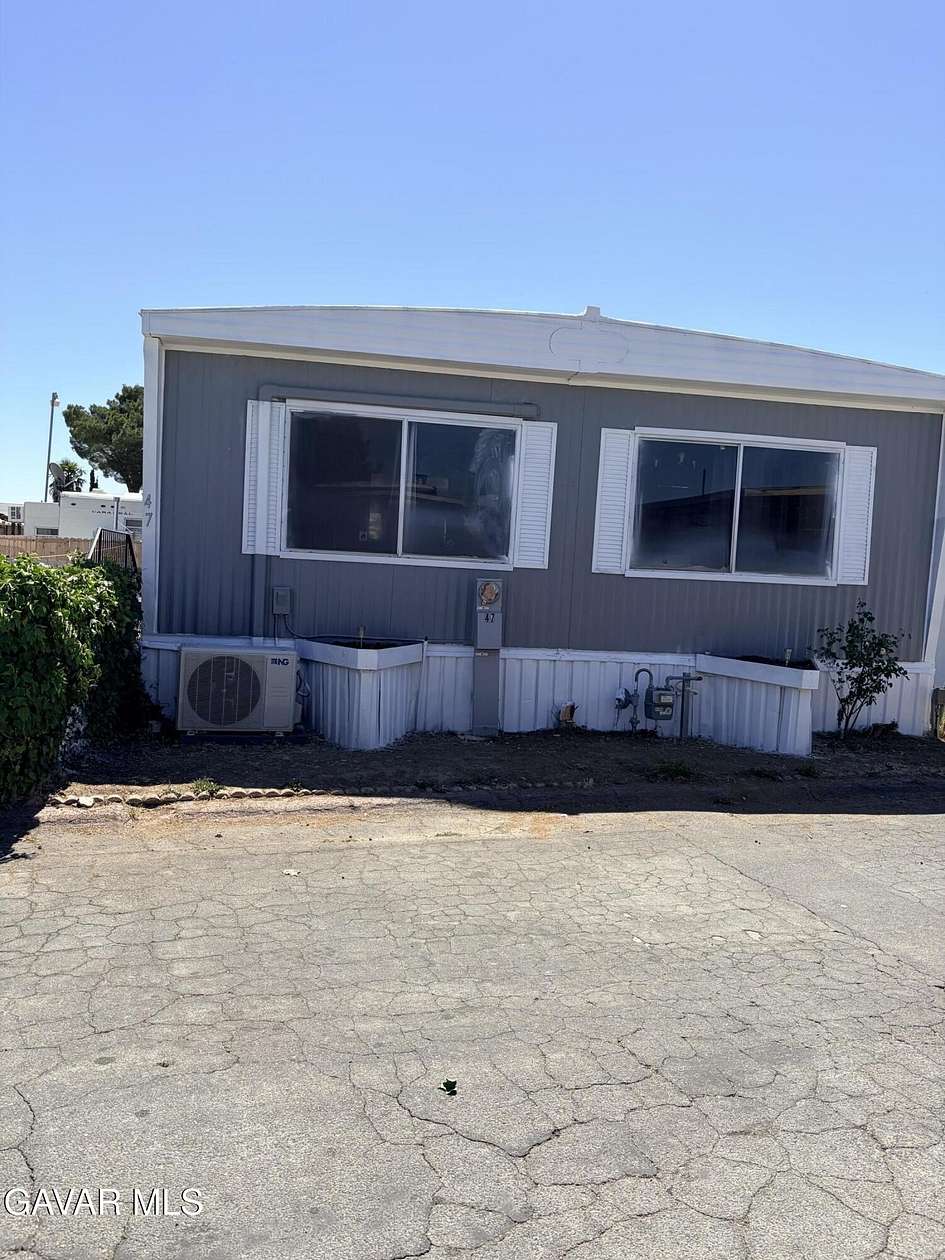 10 Acres of Land with Home for Sale in Lancaster, California
