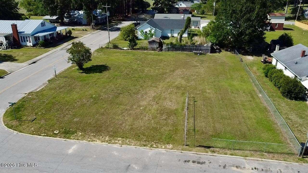 0.26 Acres of Residential Land for Sale in Walstonburg, North Carolina