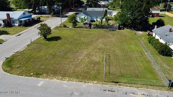 0.26 Acres of Residential Land for Sale in Walstonburg, North Carolina