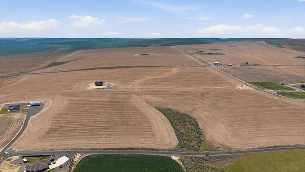 25.5 Acres of Agricultural & Residential Land for Sale in Kennewick, Washington