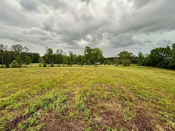 12.9 Acres of Land for Sale in Jasper, Texas